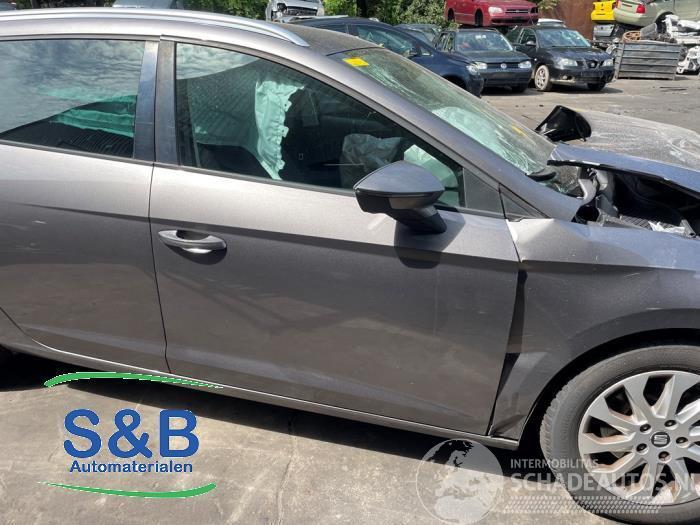 Seat Leon Leon ST (5FF), Combi 5-drs, 2012 / 2020 1.6 TDI Ecomotive 16V