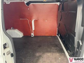 Ford Transit  picture 15