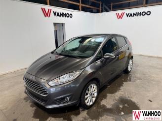 damaged passenger cars Ford Fiesta  2016/9