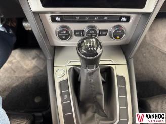 Volkswagen Passat  picture 20