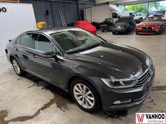 Volkswagen Passat  picture 3