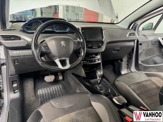 Peugeot 2008  picture 15