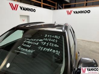 Toyota Yaris CROSS picture 25