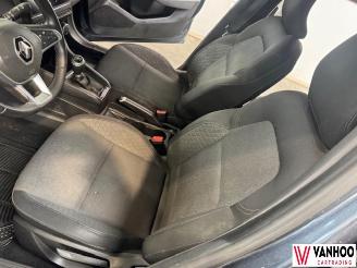 Renault Clio  picture 14
