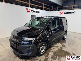 Voiture accidenté Opel Combo  2025/3