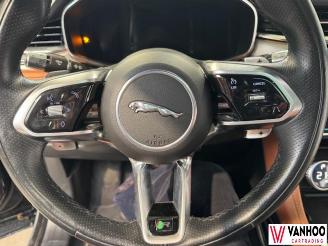 Jaguar F-Pace  picture 16