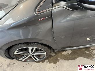 Peugeot 208  picture 4