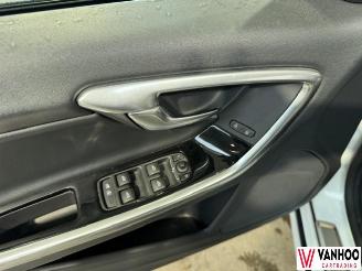 Volvo V-60  picture 19