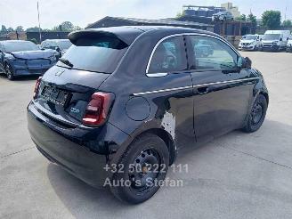 Fiat 500 E BEV picture 6