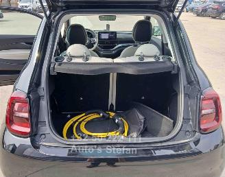 Fiat 500 E BEV picture 10