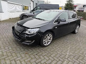 Coche accidentado Opel Astra 1.4 Turbo Sport + 2015/3