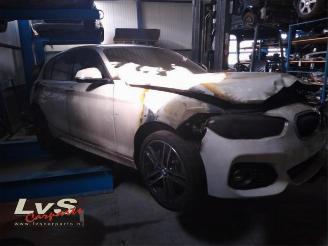 demontáž osobní automobily BMW 1-serie  2015