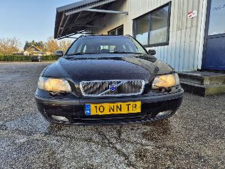 Volvo V-70 2.4 D5 Geartronic picture 2