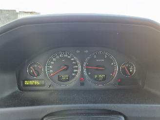 Volvo V-70 2.4 D5 Geartronic picture 11