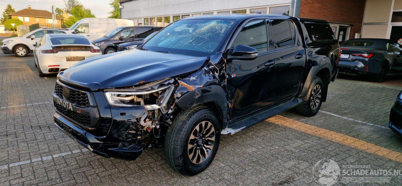Toyota Hilux 2.8L Dubbelcabine GR Sport 4WD*Automaat*Leren stoelen*JBL Soundsysteem*LED*Navigatie*