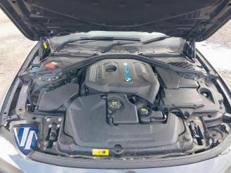 Vrakbiler auto BMW 3-serie 3 serie (F30), Sedan, 2011 / 2018 330e iPerformance 2017/12