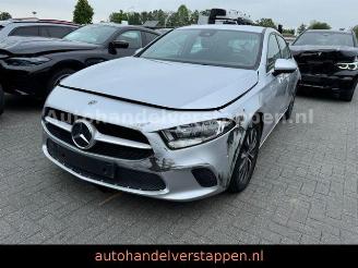 damaged passenger cars Mercedes A-klasse d DAB+ Navigation 106co2 2019/11