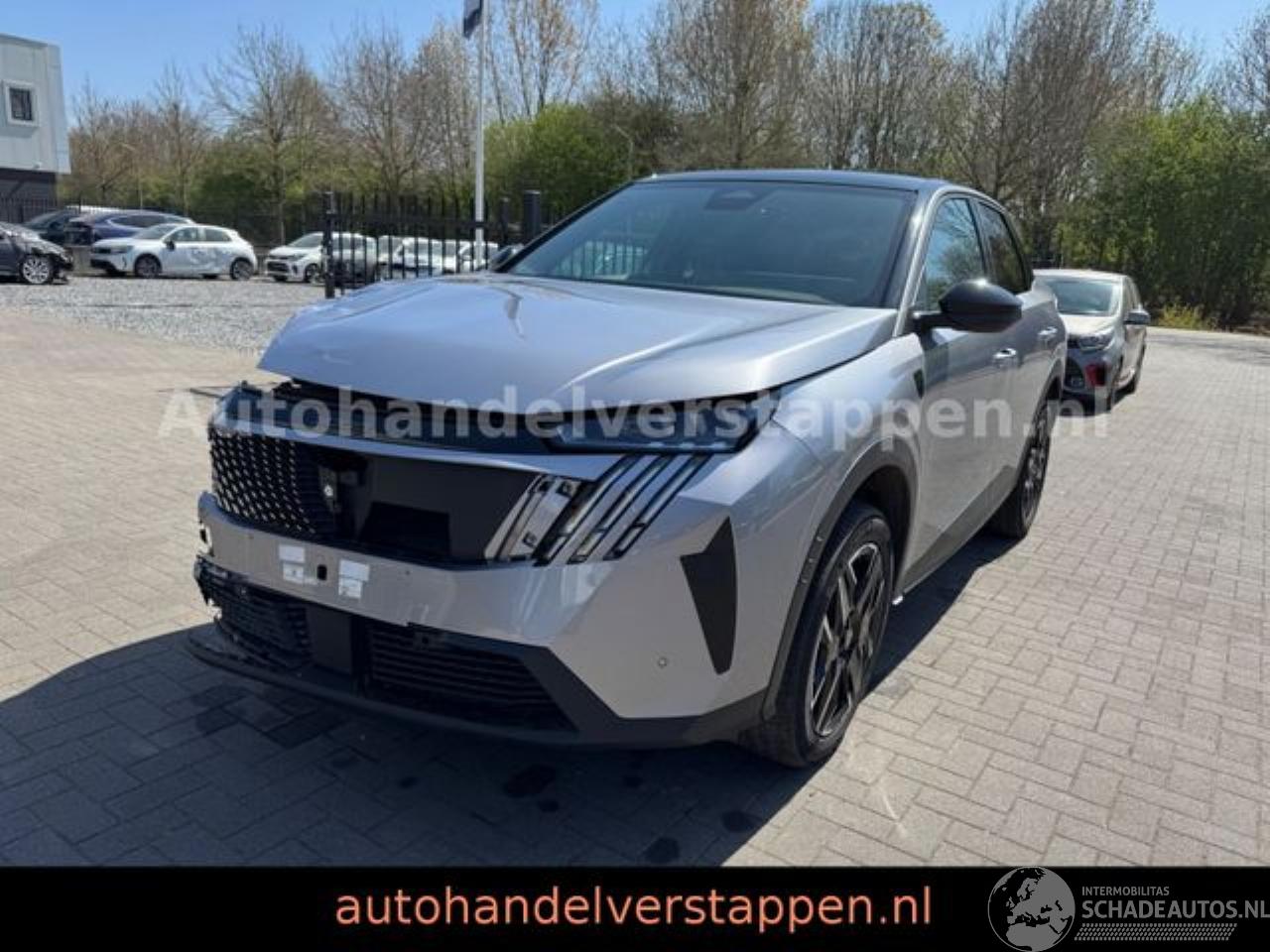 Peugeot 3008 Hybrid 136 GT Automatik